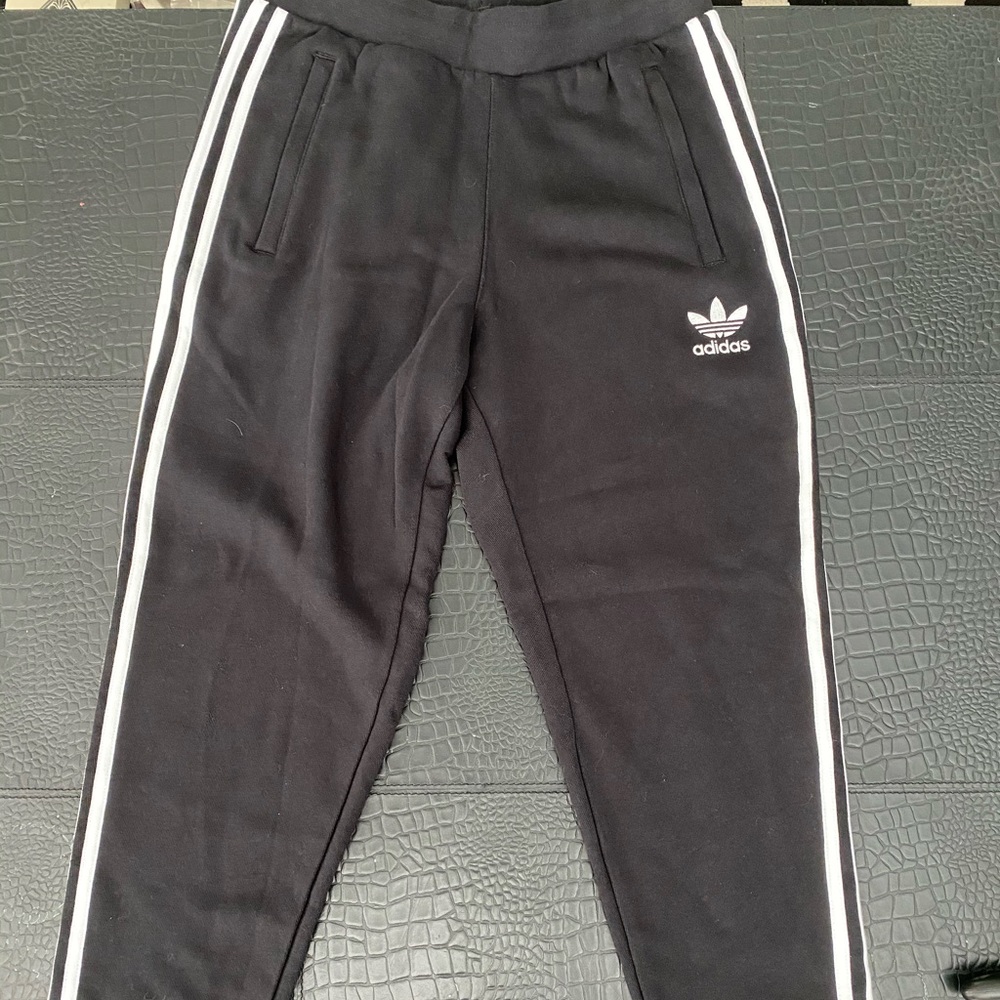 Black adidas joggers - Picture 2 of 3